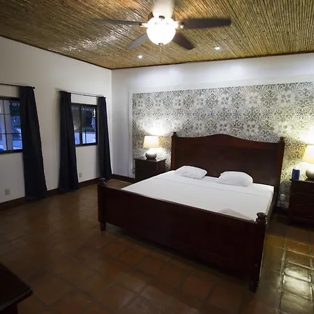 Nicawaves Hotel Popoyo Exterior photo