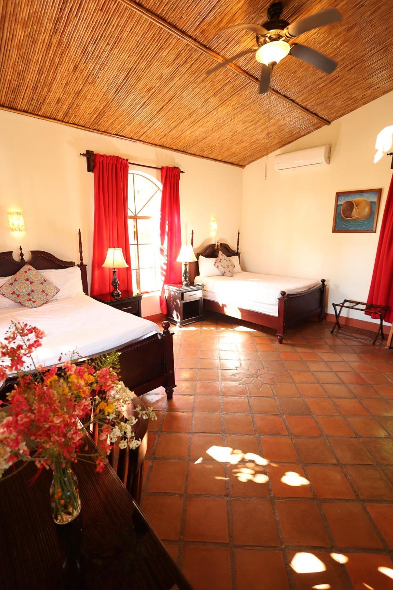 Hotel Nicawaves